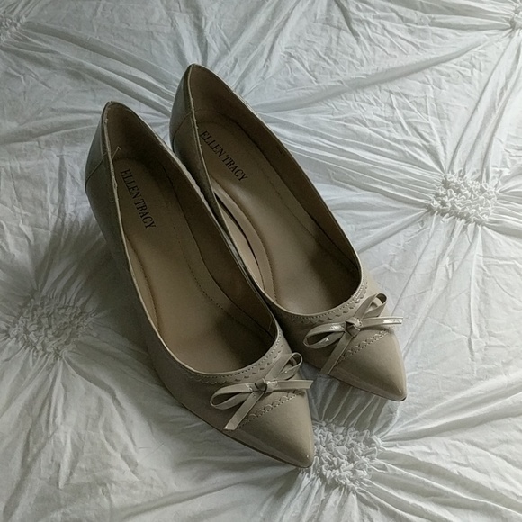 Ellen Tracy Shoes - Ellen Tracy Tessa Kitten Heel Pump